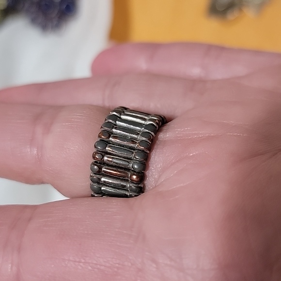 Large circle ring - Picture 3 of 4